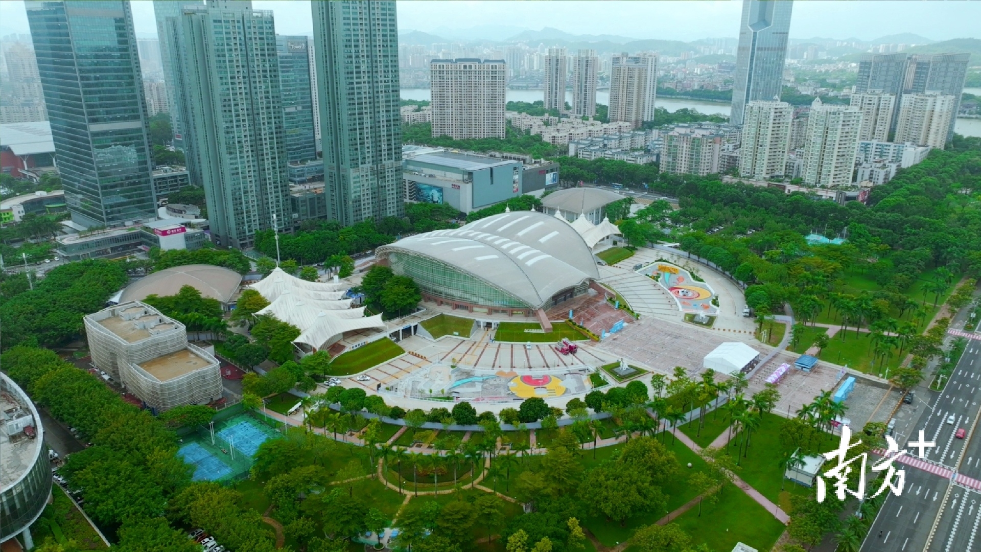 entit, 南方报业传, 来源