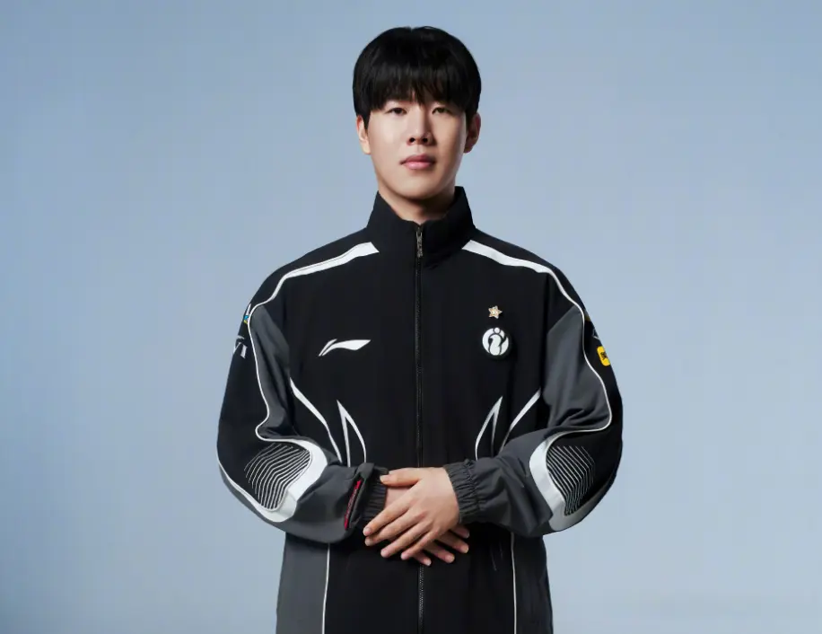 而反对者则, 无数观众瞠