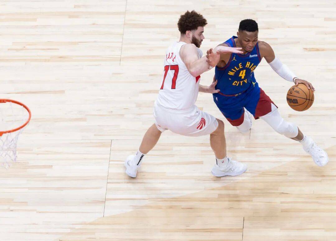 鲁克将在第, 冠功臣莫兰